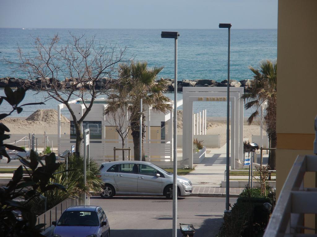 Hotel Glenn Rimini Exterior foto